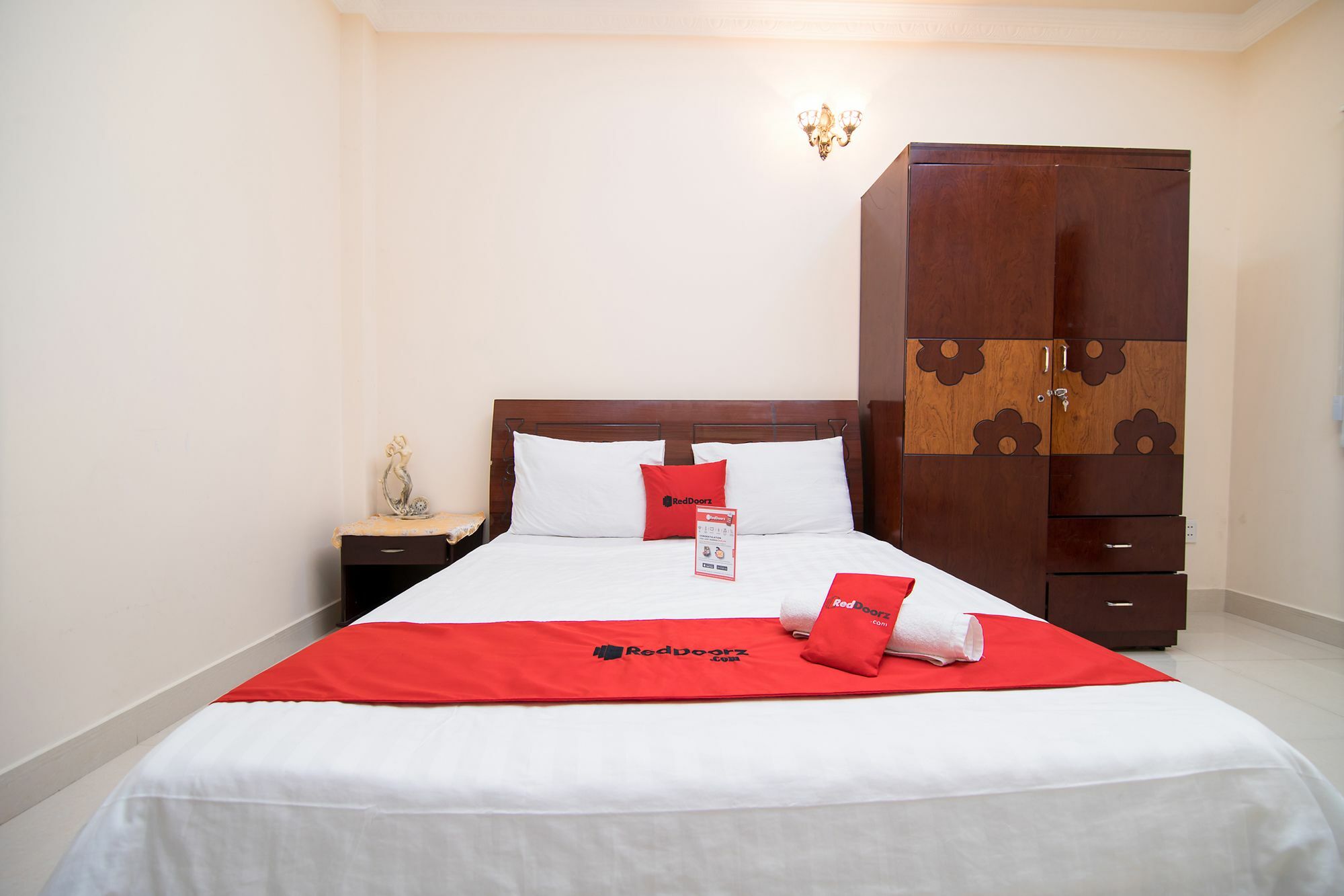 胡志明市 Reddoorz Near Pico Plaza Cong Hoa酒店 外观 照片
