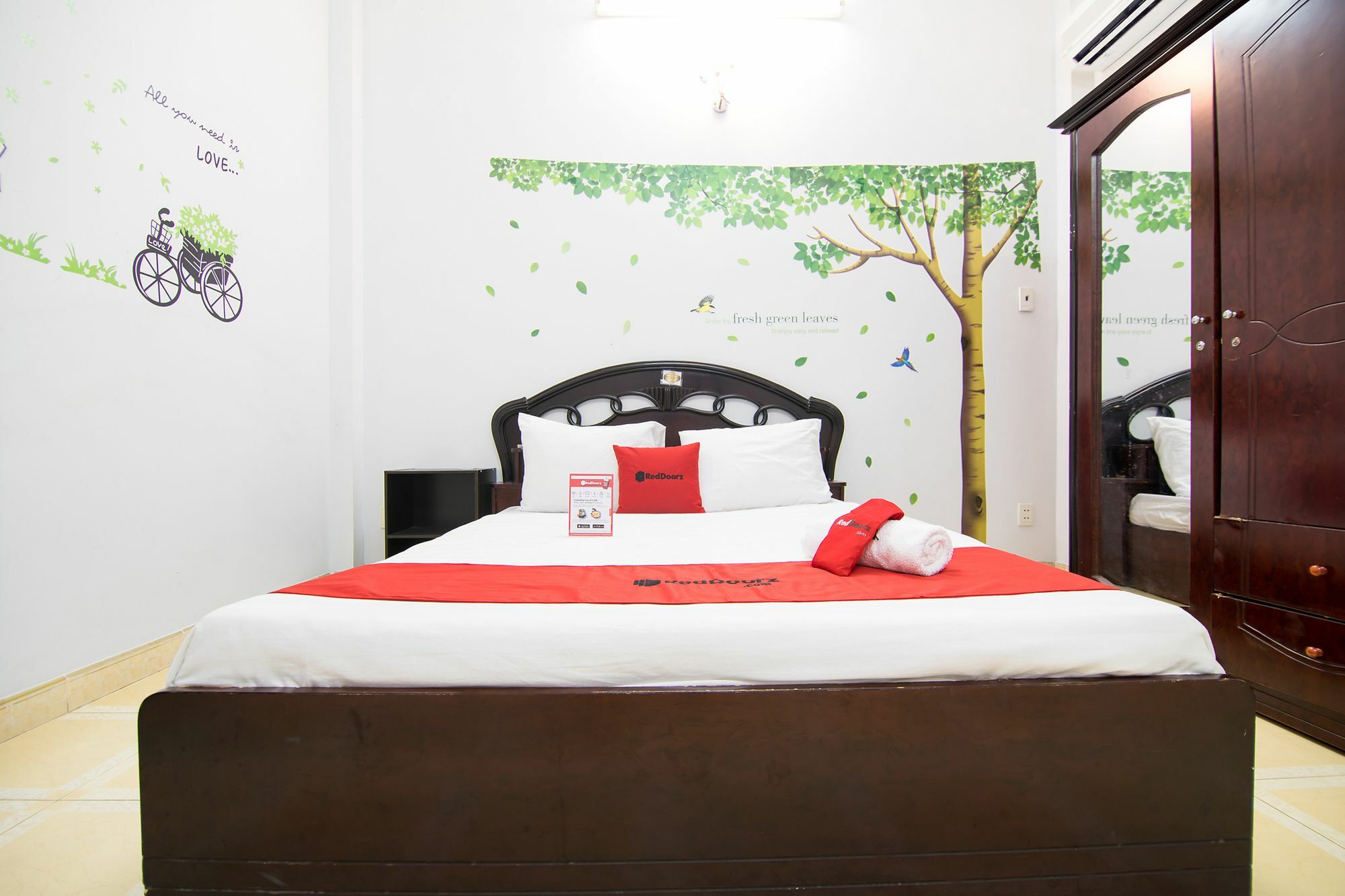 胡志明市 Reddoorz Near Pico Plaza Cong Hoa酒店 外观 照片